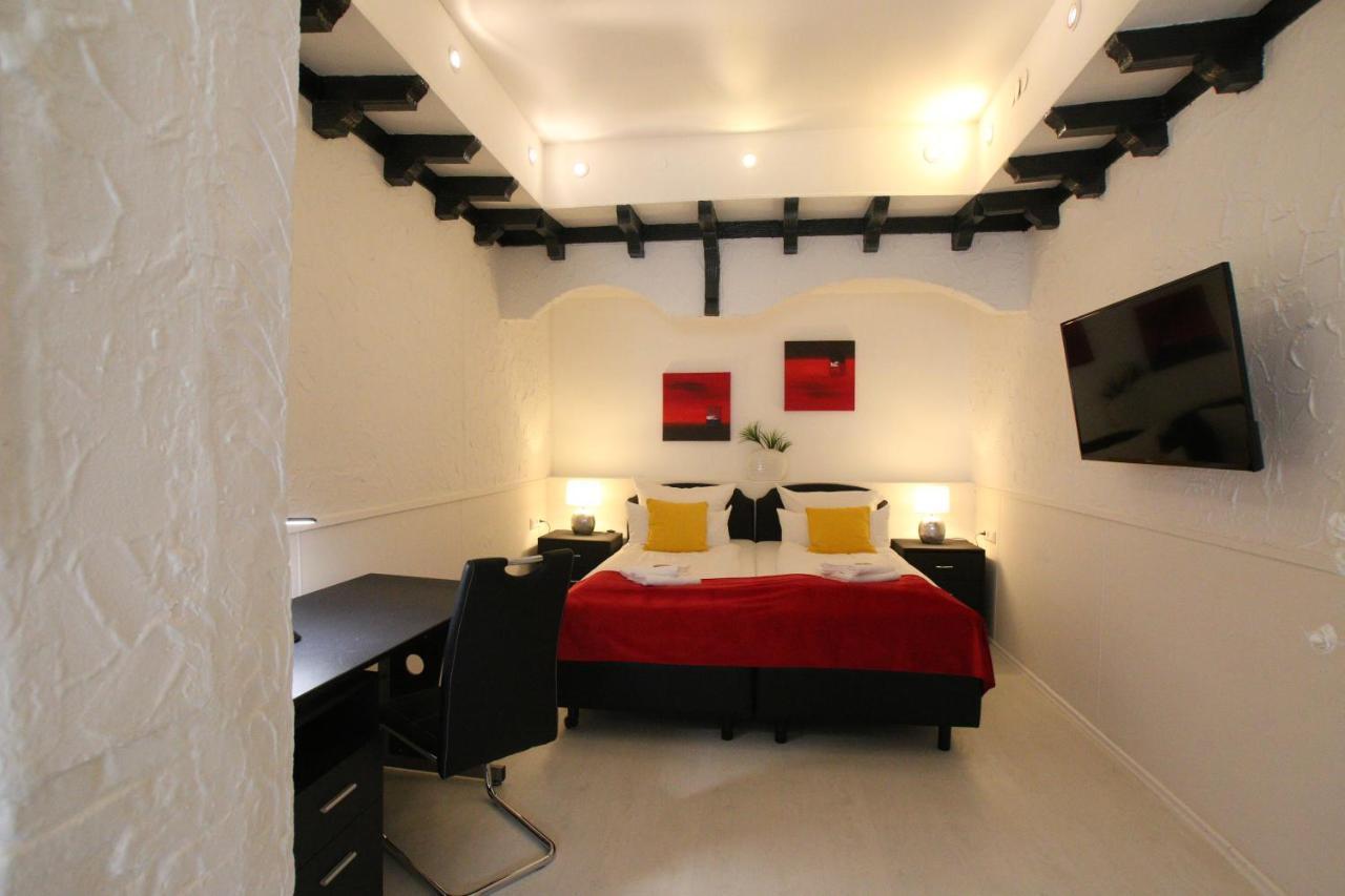 Gaestehaus Kronenstrasse Schwetzingen Ngoại thất bức ảnh